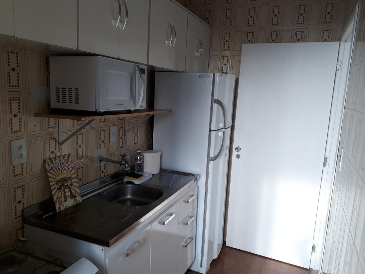 Excelente Localizacao! Perto Da Com Estacionamento, Ar Condicionado, Wi-fi, Netflix E Roupa De Cama! Apartment