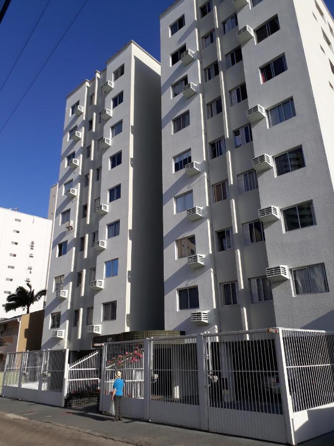 Excelente Localizacao! Perto Da Com Estacionamento, Ar Condicionado, Wi-fi, Netflix E Roupa De Cama! Balneario Camboriu